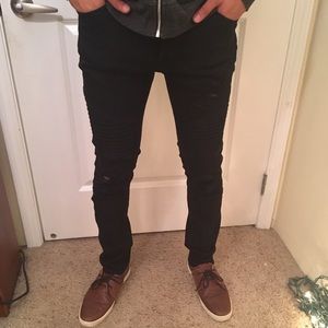 H&M ripped skinny jeans