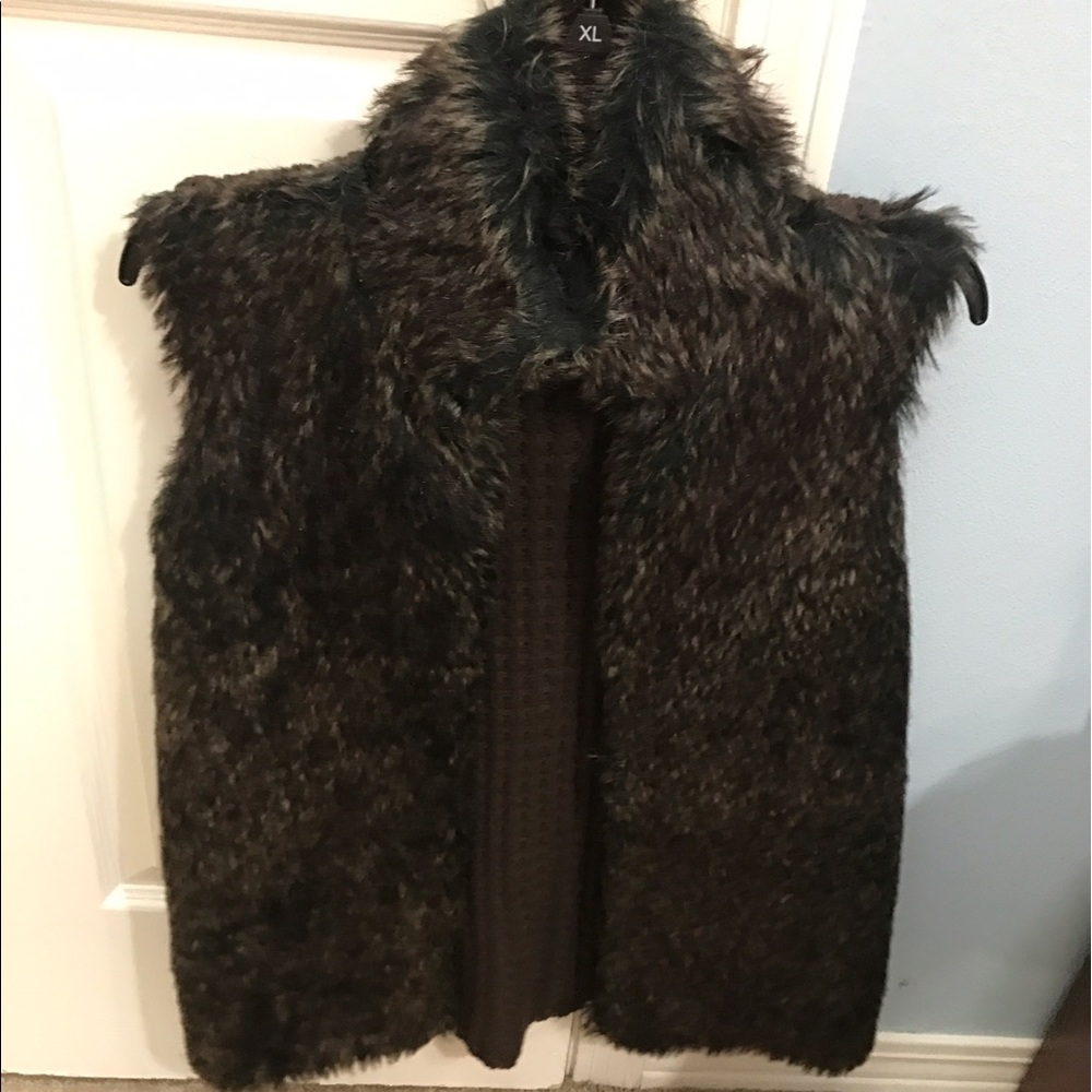 Fur vest