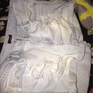 Denim distressed shorts