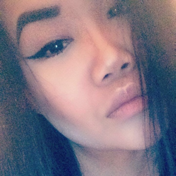 Meet your Posher, Brenda - Picture 5 of 5