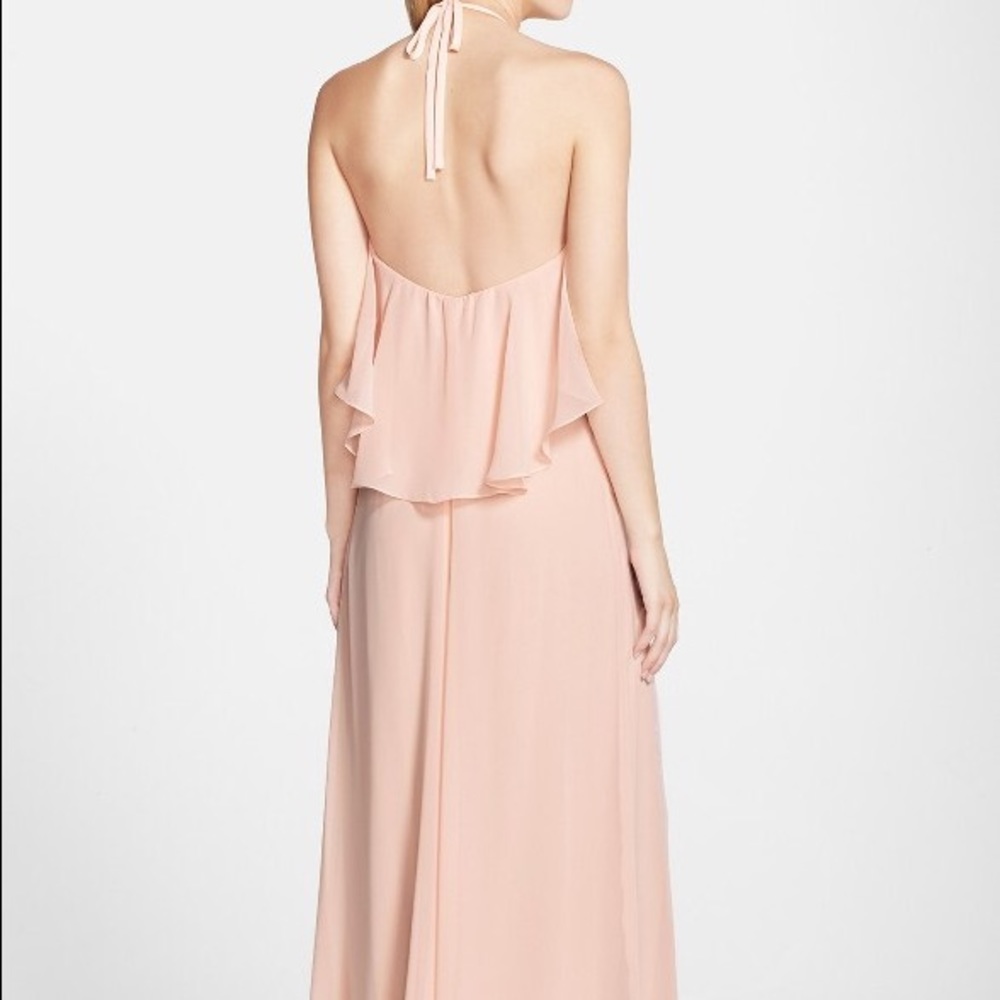 Gorgeous blush maxi halter dress ☀️