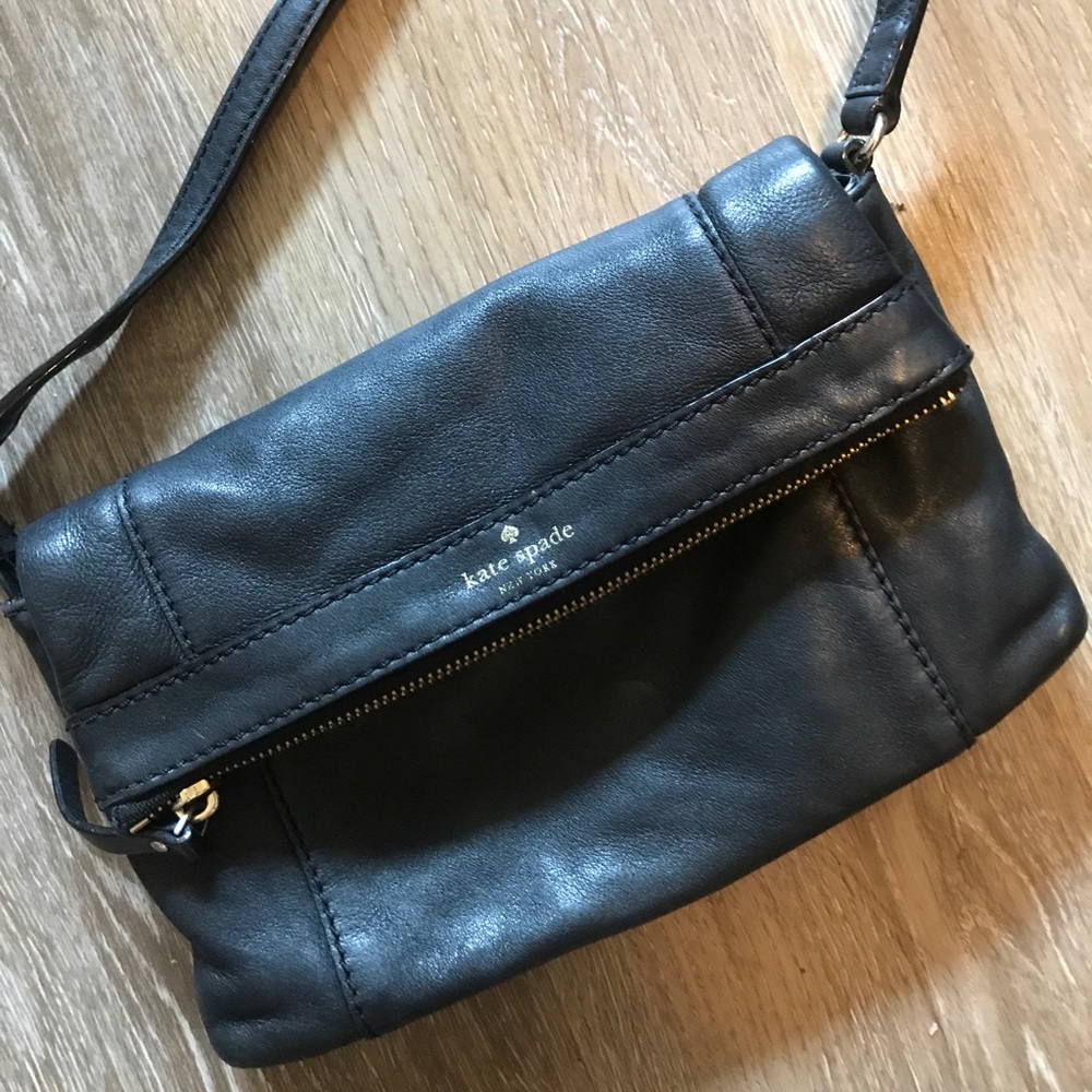 Broken but fixable Kate Spade