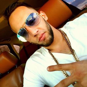 Meet your Posher, Frank romeo