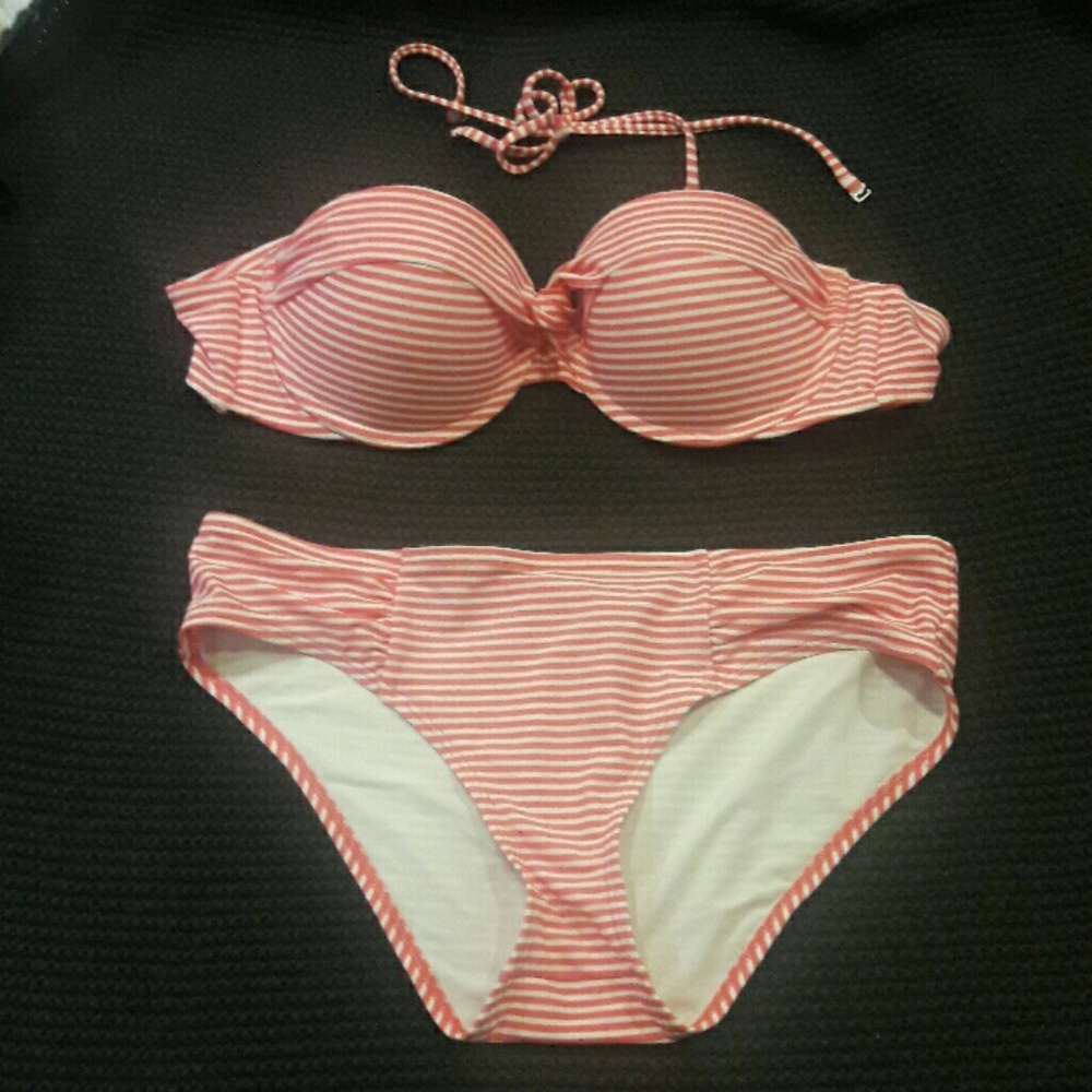Aerie swim size medium top 36b stripes