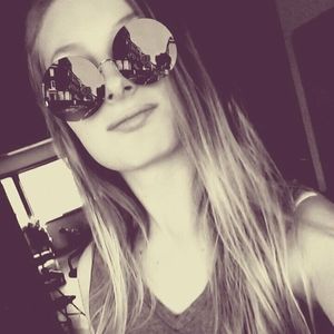 Meet your Posher, Kasey