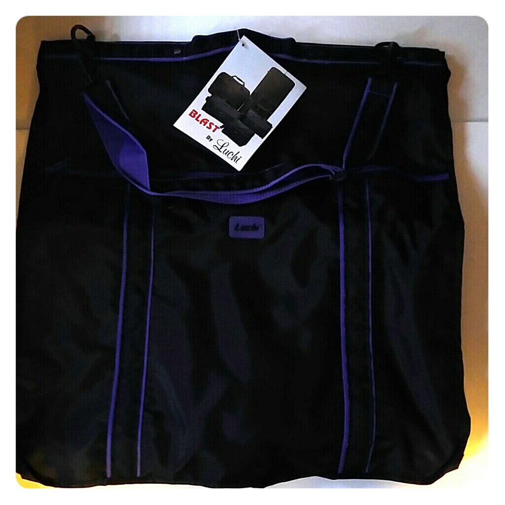 Monarch Luggage Garment Bag New