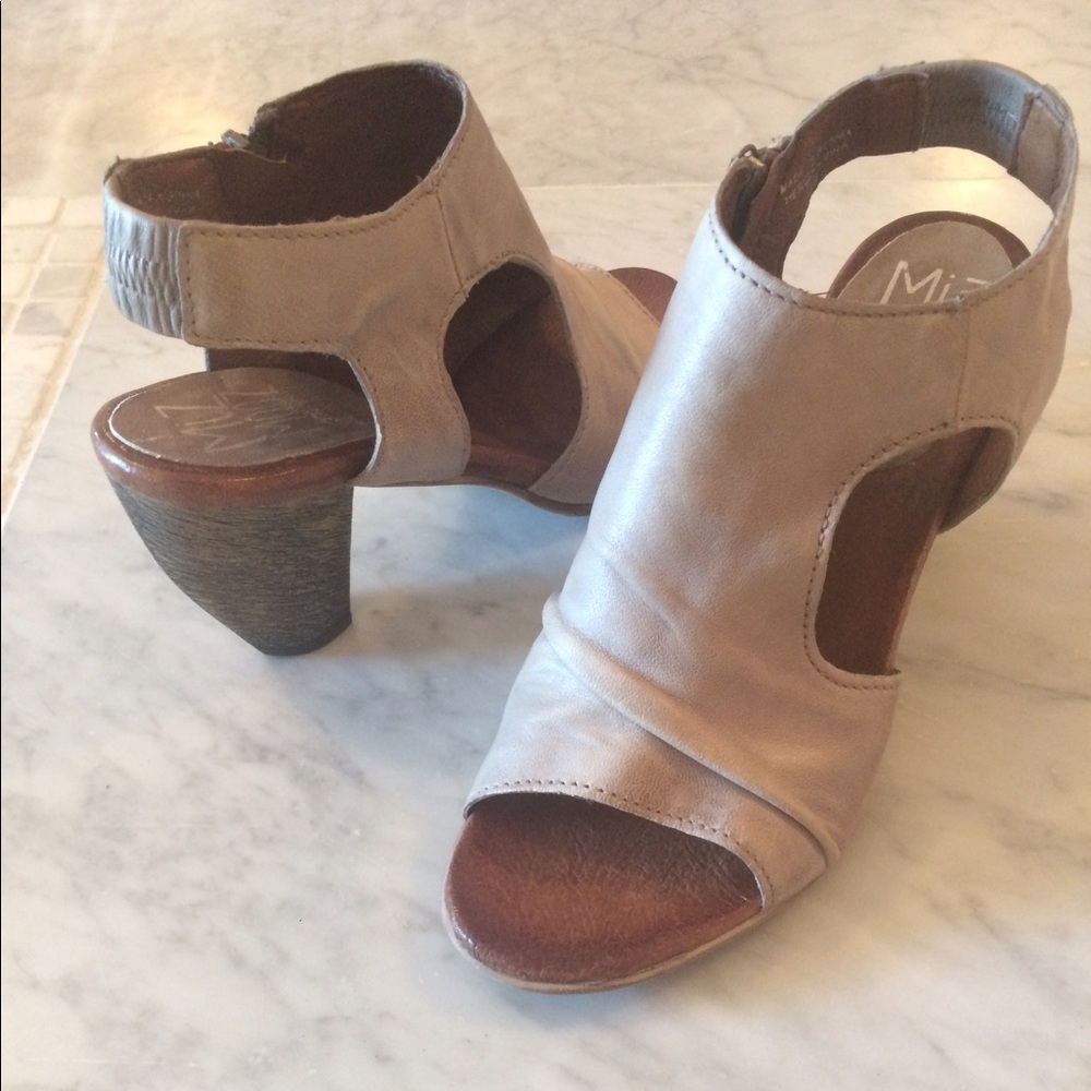 Miz Mooz Verona super soft leather zip up heels 😍