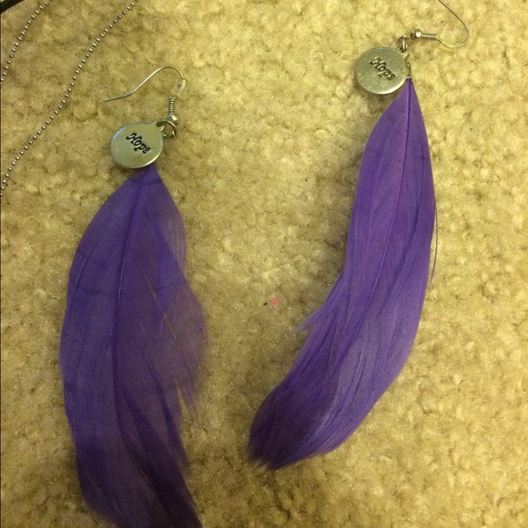 FREE with Other Purchase Necklace & Earring Set - Picture 3 of 3