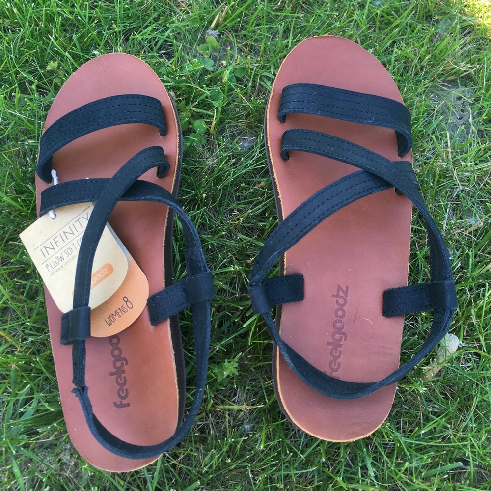 Feelgoodz Infinity Natural Rubber Sandals NWT