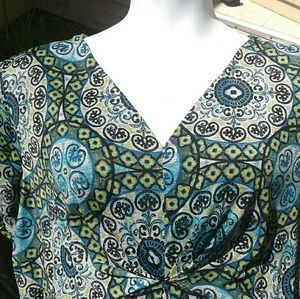 Gorgeous Jaclyn Smith summer top 2X
