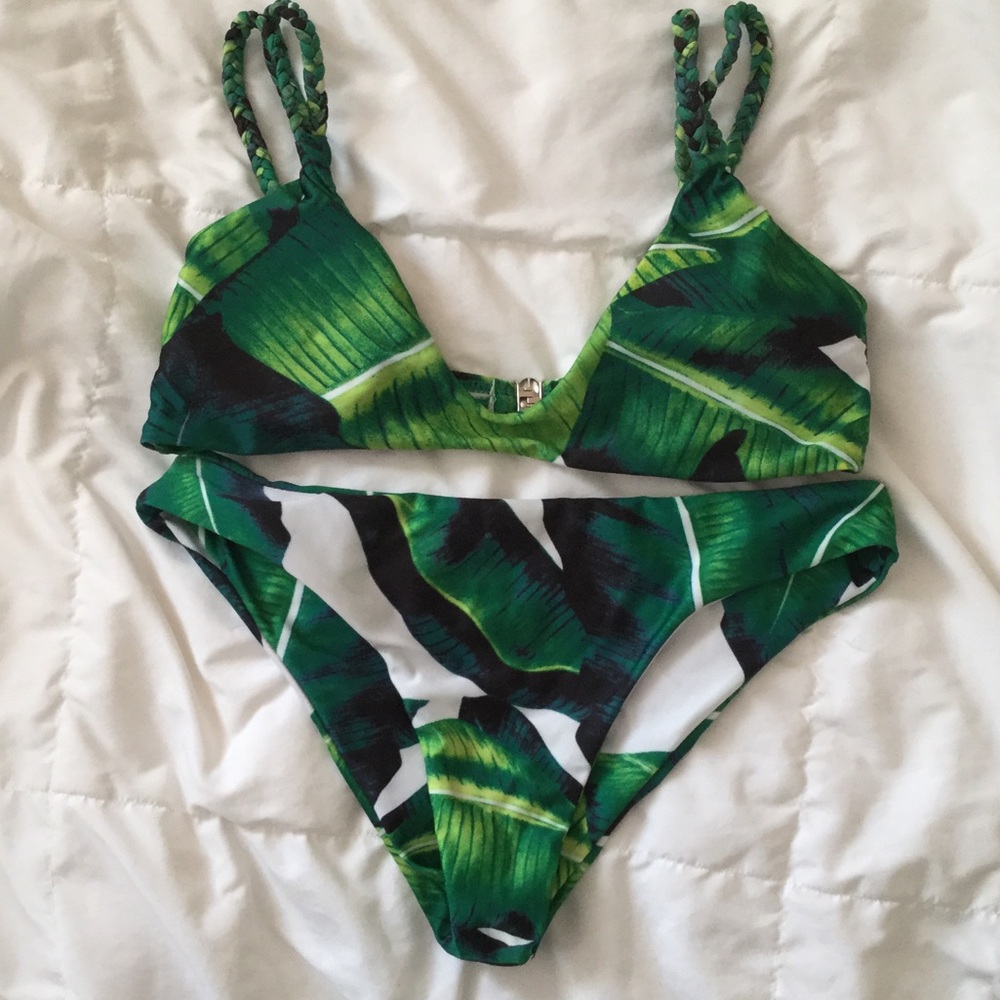 Swim suit