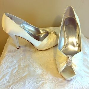 Ivory platform wedding shoes