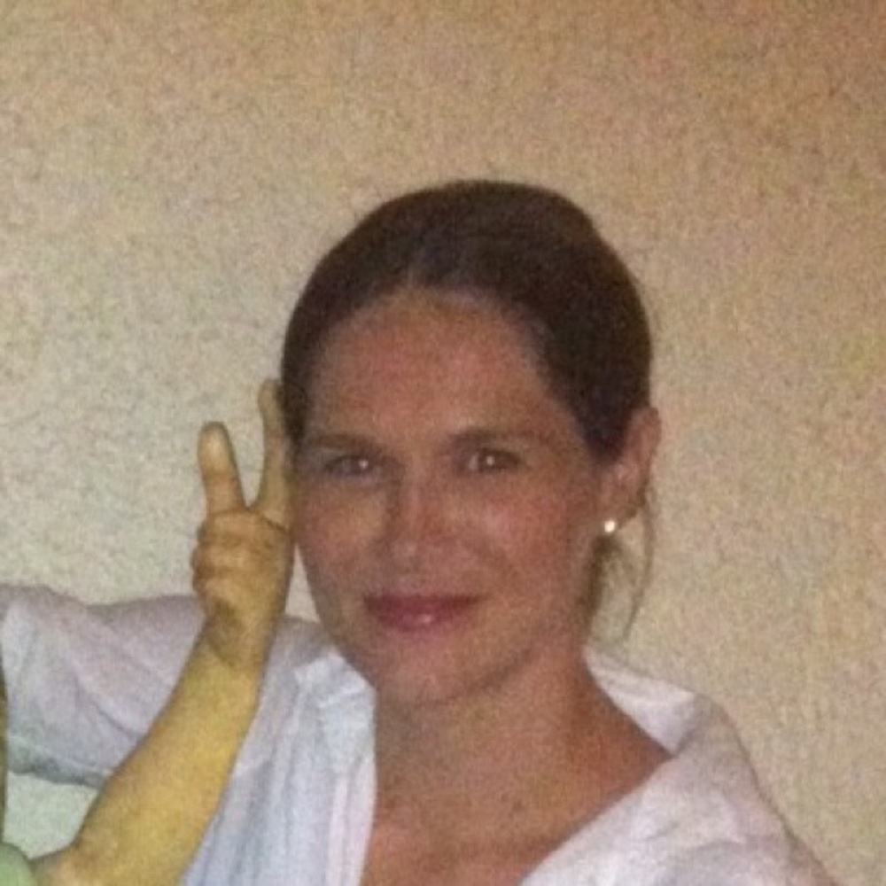 Meet your Posher, Maura