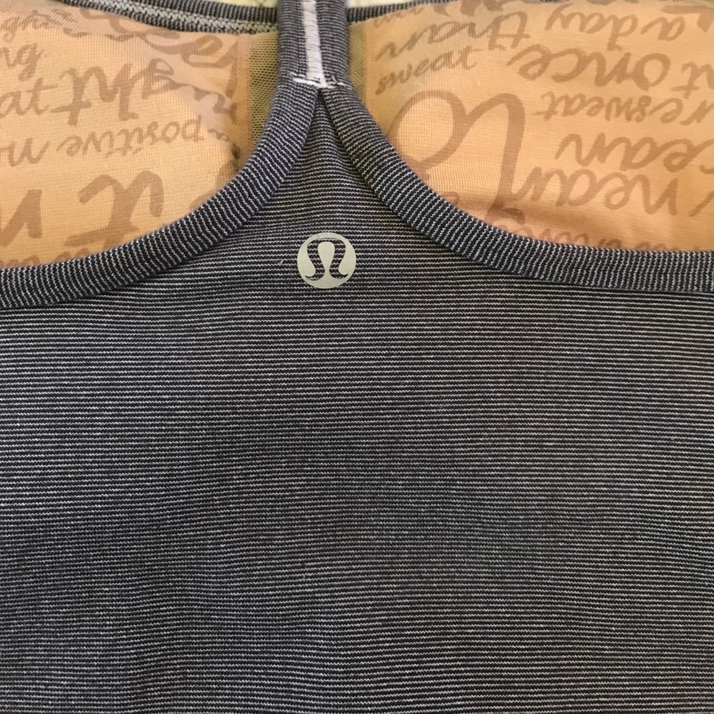 Lululemon top