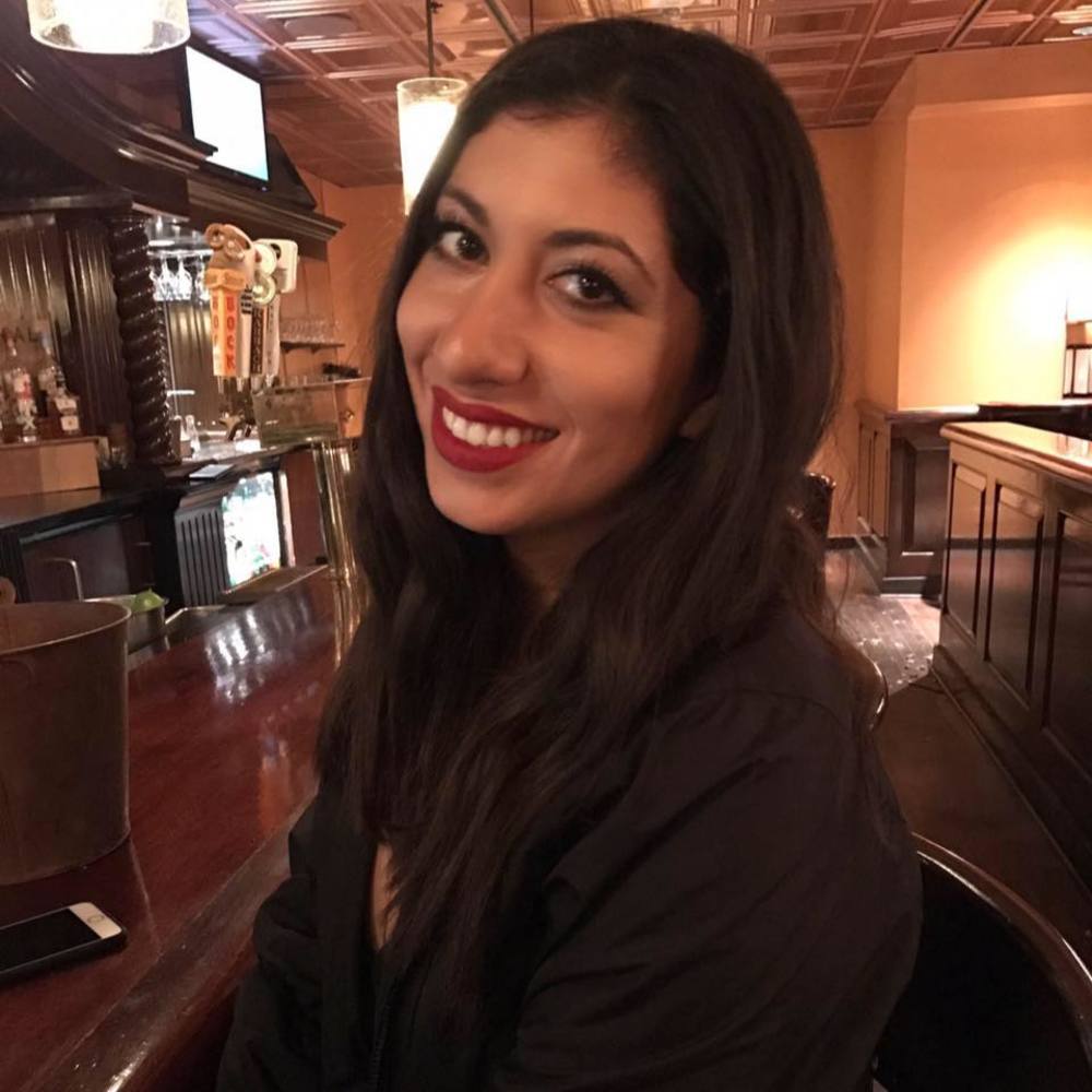 Meet your Posher, Dana