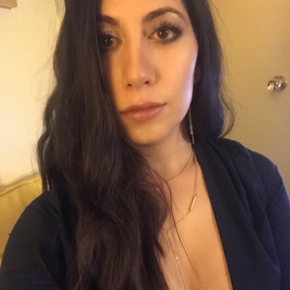 Meet your Posher, Dana - Picture 3 of 3