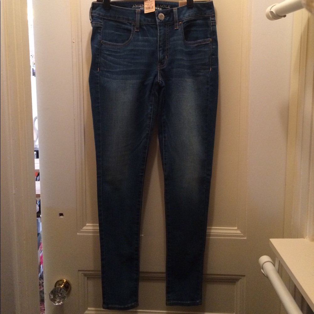 American Eagle Low-Rise Super Stretch Jeggings