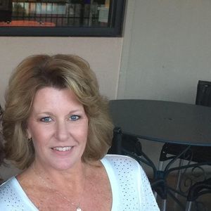 Meet your Posher, Denise