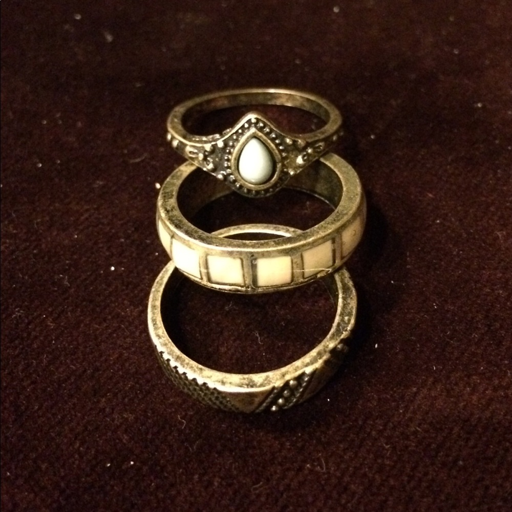 FREE WITH OTHER PURCHASE Set of 3 Rings Never Worn