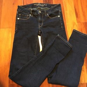 American Eagle super stretch skinny jeans, size 2