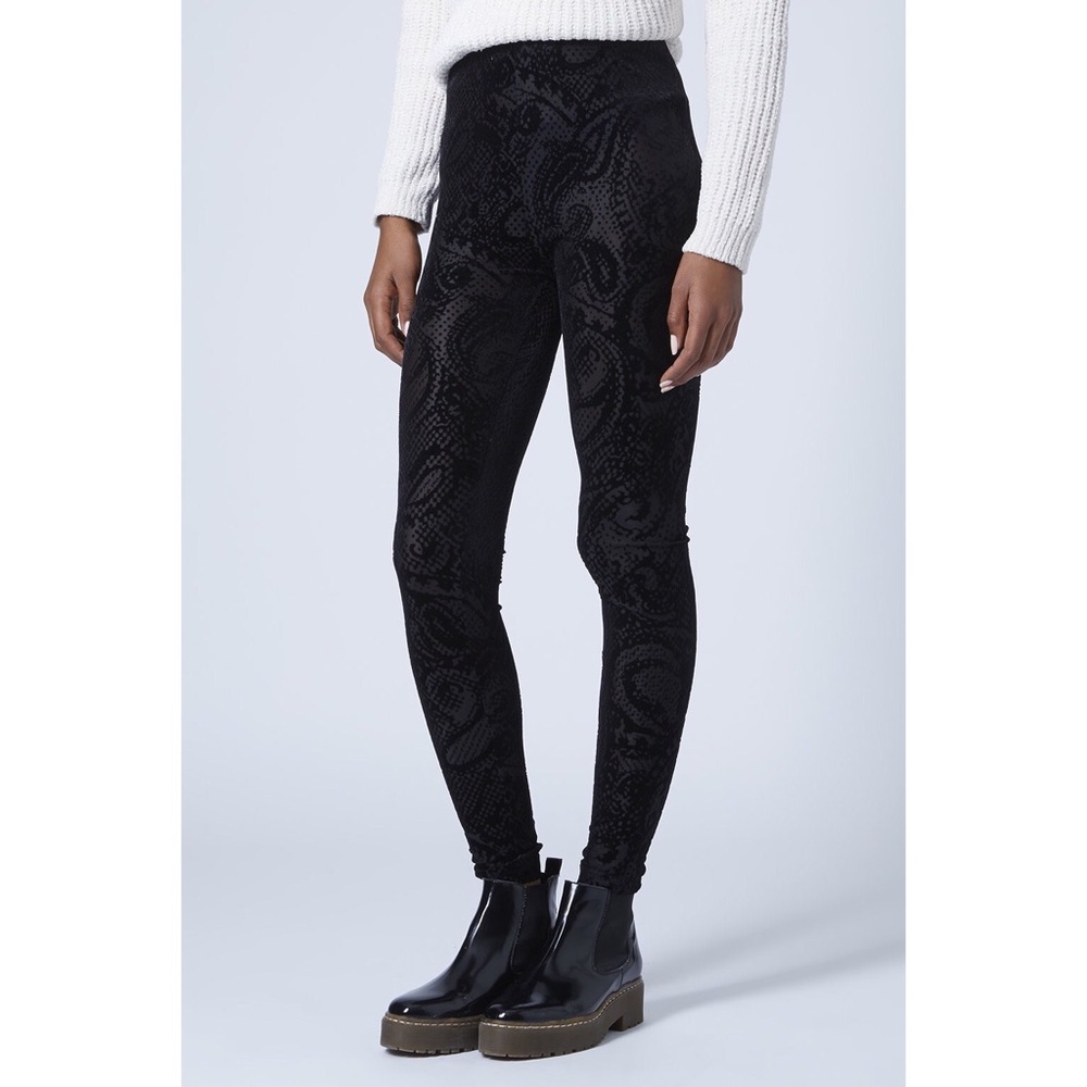 ❤️MAKE OFFER!❤️ TOPSHOP -Velvet Patterned Leggings