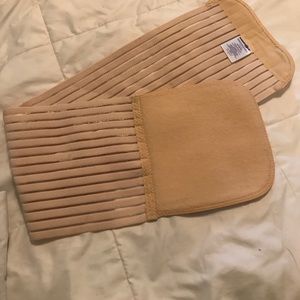 Babies R Us belly wrap