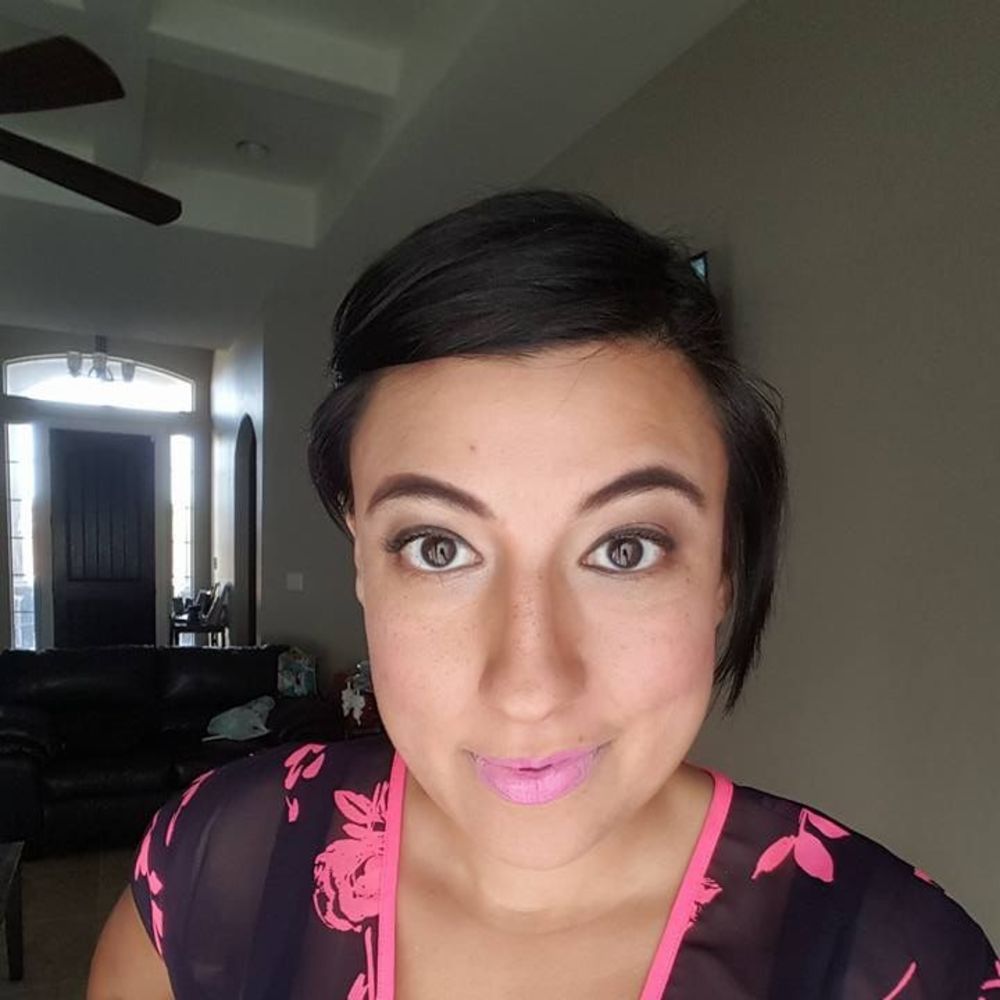 Meet your Posher, Jennifer