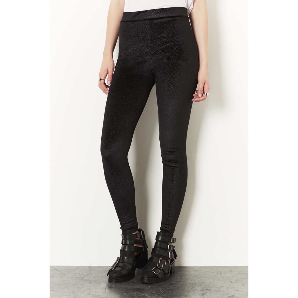 ❤️MAKE OFFER!❤️TOPSHOP - Velvet Patterned Leggings