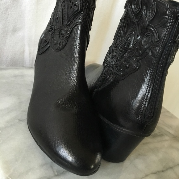 โ๏ธโ๏ธโ๏ธSOLDโ๏ธโ๏ธโ๏ธSesto Meucci Trapunto ankle boot - Picture 7 of 8