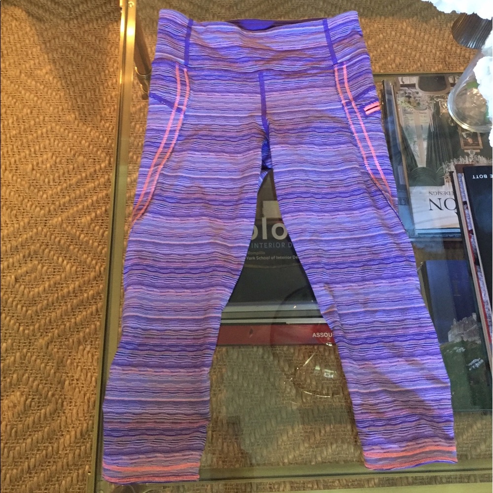 Lululemon Top Speed Crop - size 4