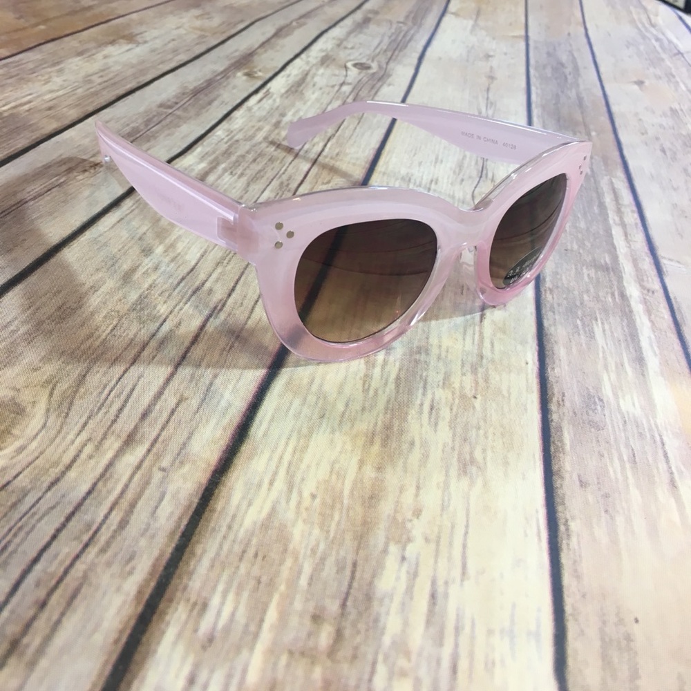 AJ Morgan sunglasses