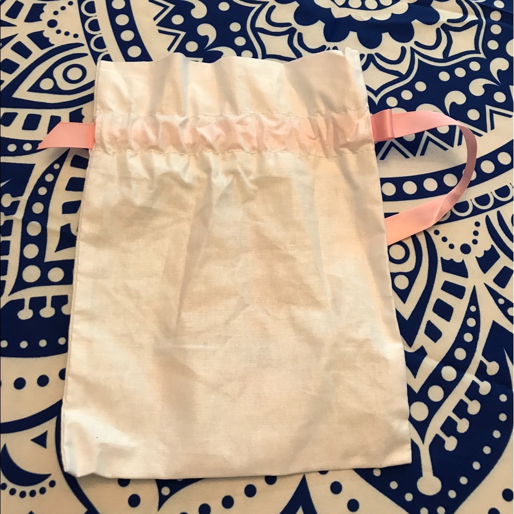 Makeup Pouch - Picture 2 of 3