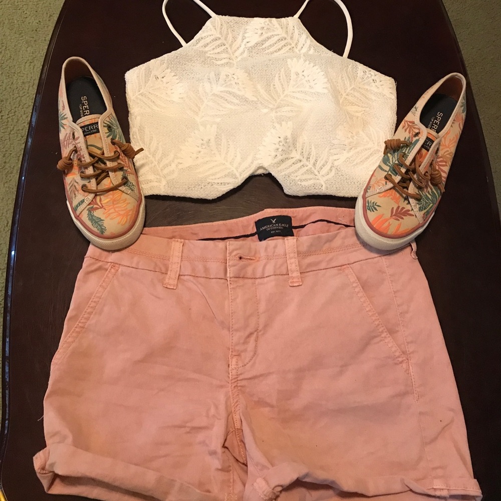 MIDI rise American eagle shorts