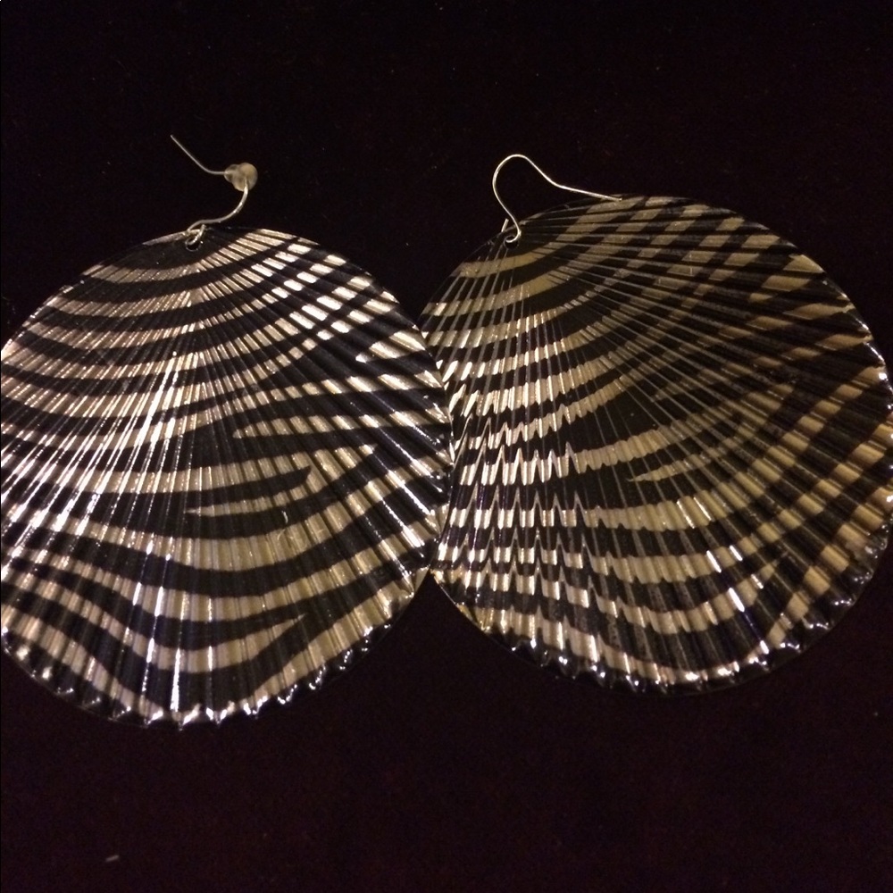 FREE With Other Purchase Circle Zebra Earrings