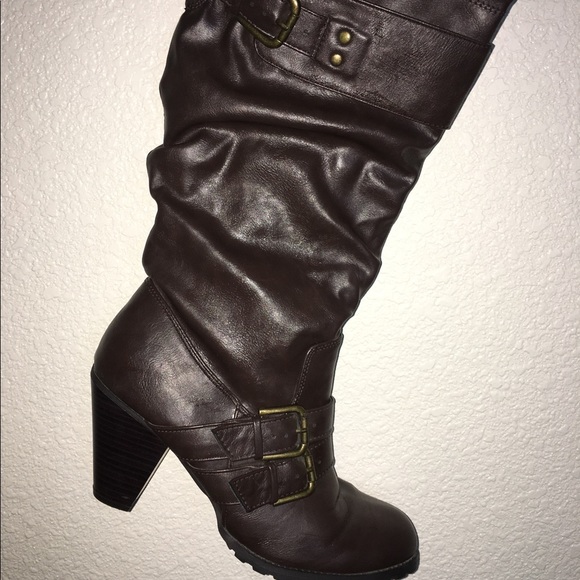Boots - Picture 1 of 3