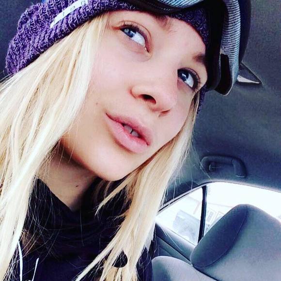 Meet your Posher, Madison - Picture 1 of 1