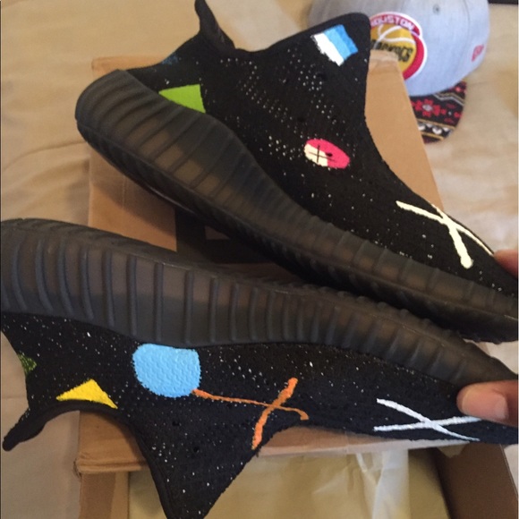 Adidas Yeezy Kaws Kolab "UA" SIZE 8.5 180$ OBO - Picture 5 of 6