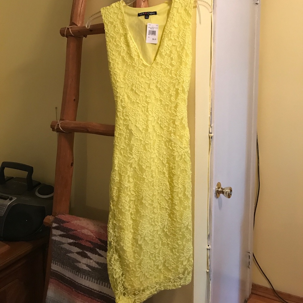 V neck yellow lace dress