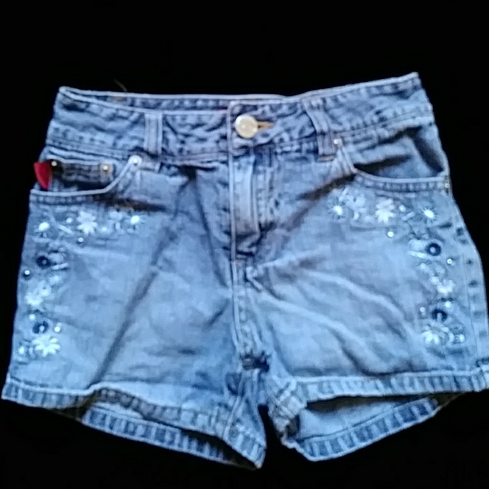 Bongo girls denim shorts - size 8 slim