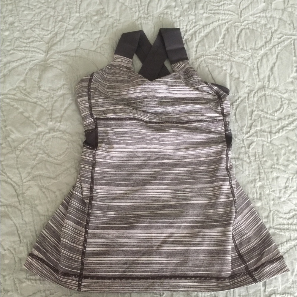 Lu Lu Lemon Athletic top