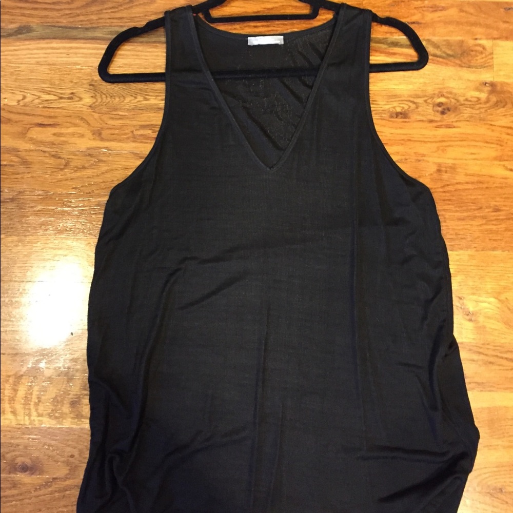 Black ribbed tank