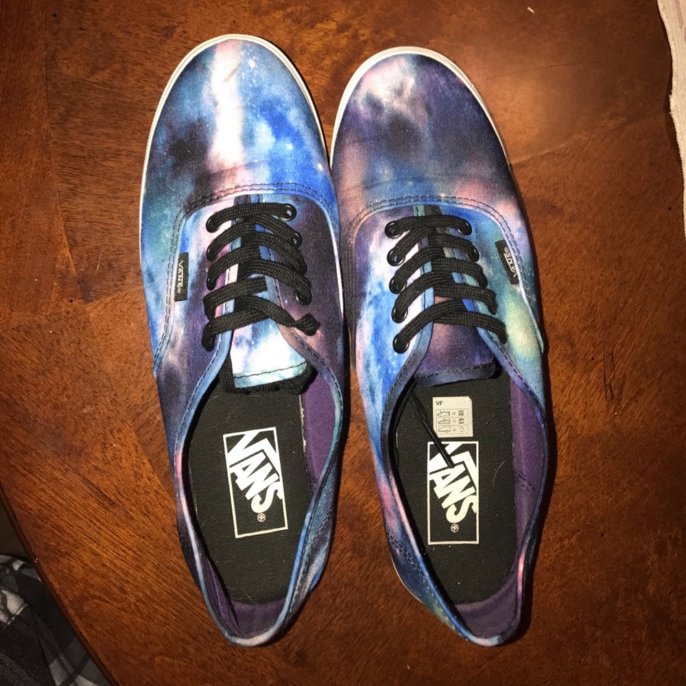 Near new awesome cosmic galaxy Vans!