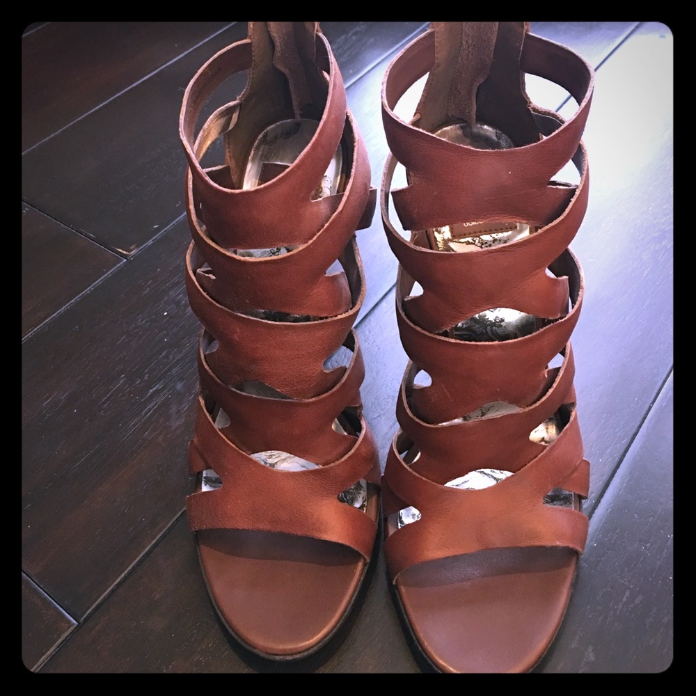 Dolce vita brown sandal heels - never worn size 8