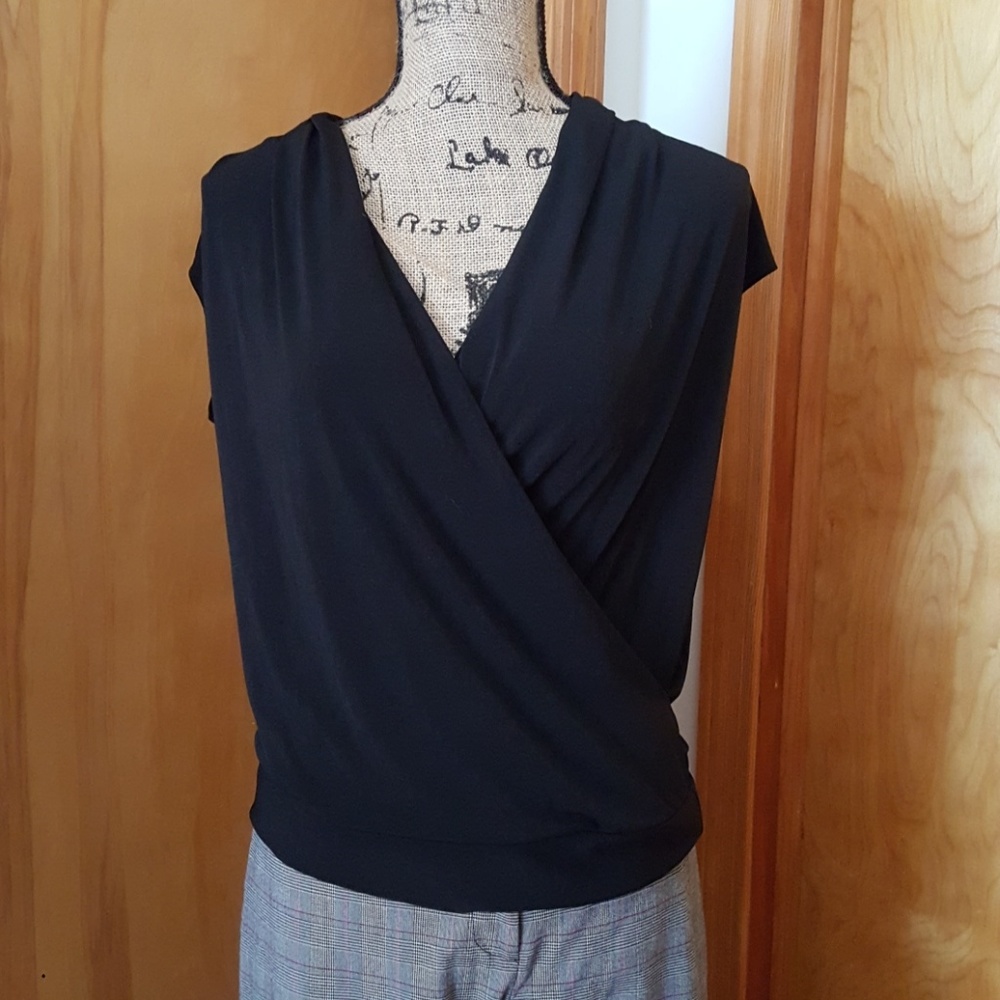 New York & Company sleeveless top