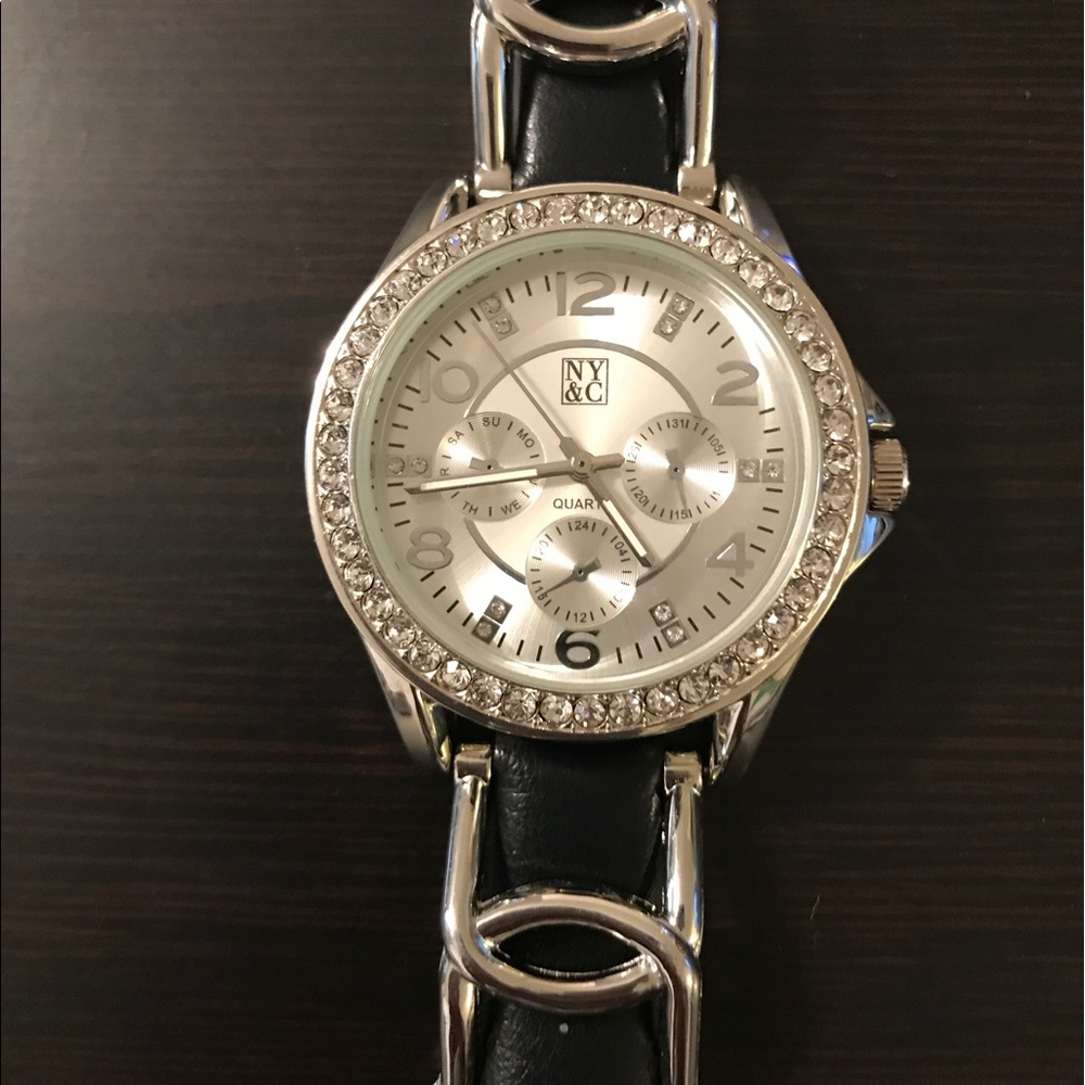 LN NY&Co Black watch