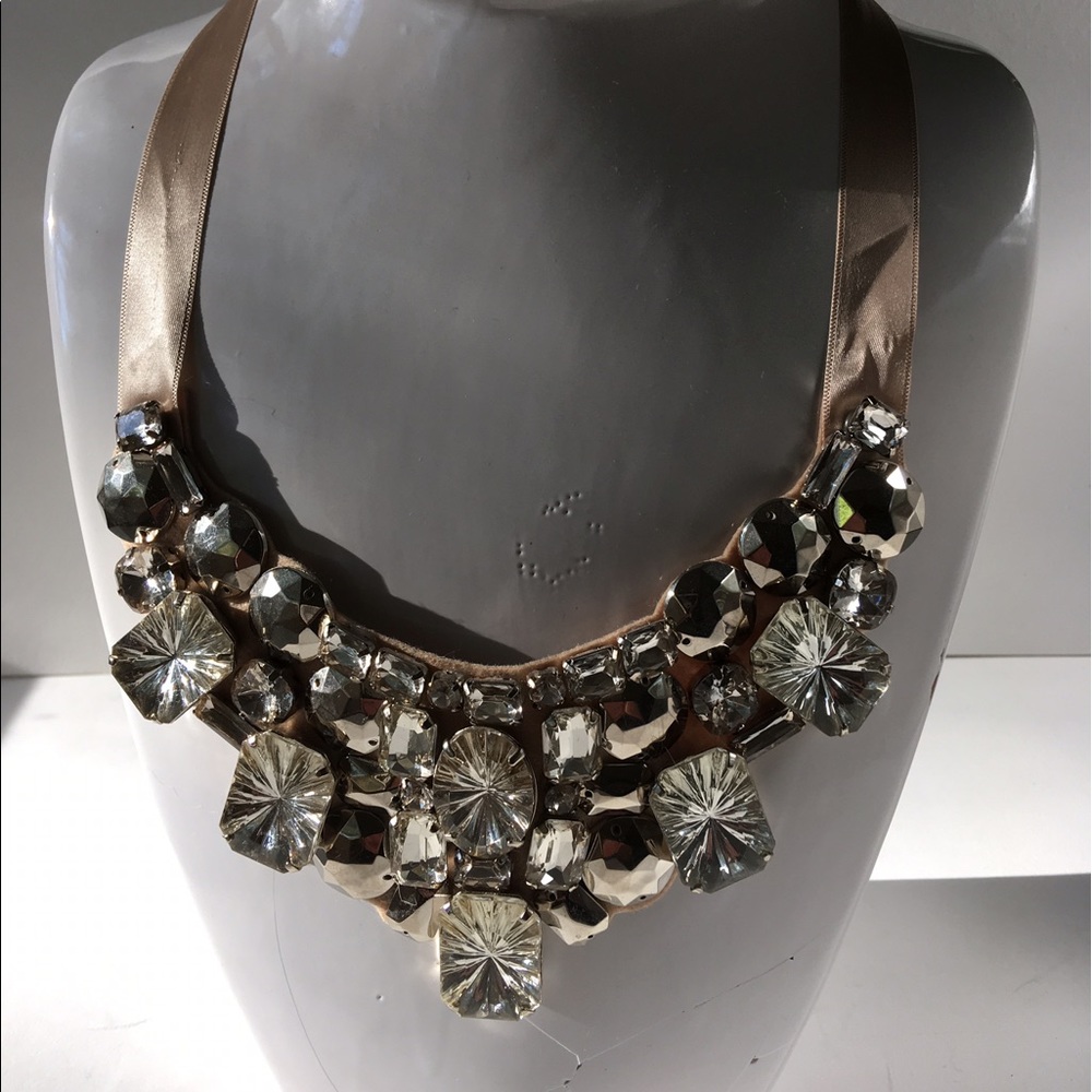 Statement necklace rhinestones with ribbon strap