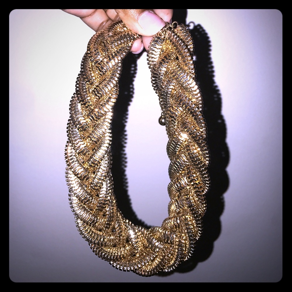 Gold chunky braided necklace