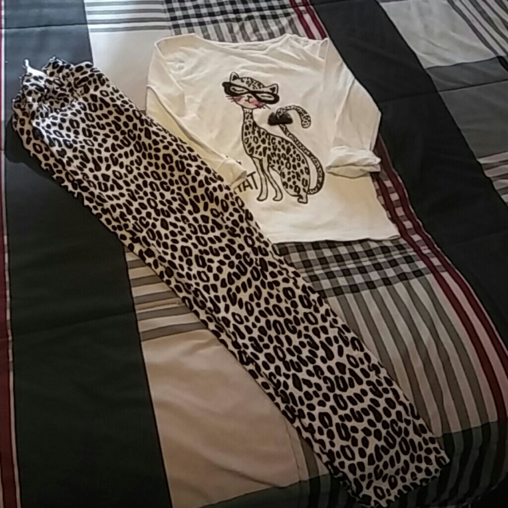 Cheetah print pants and top girls