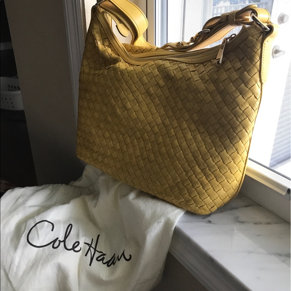 Shoulder purse