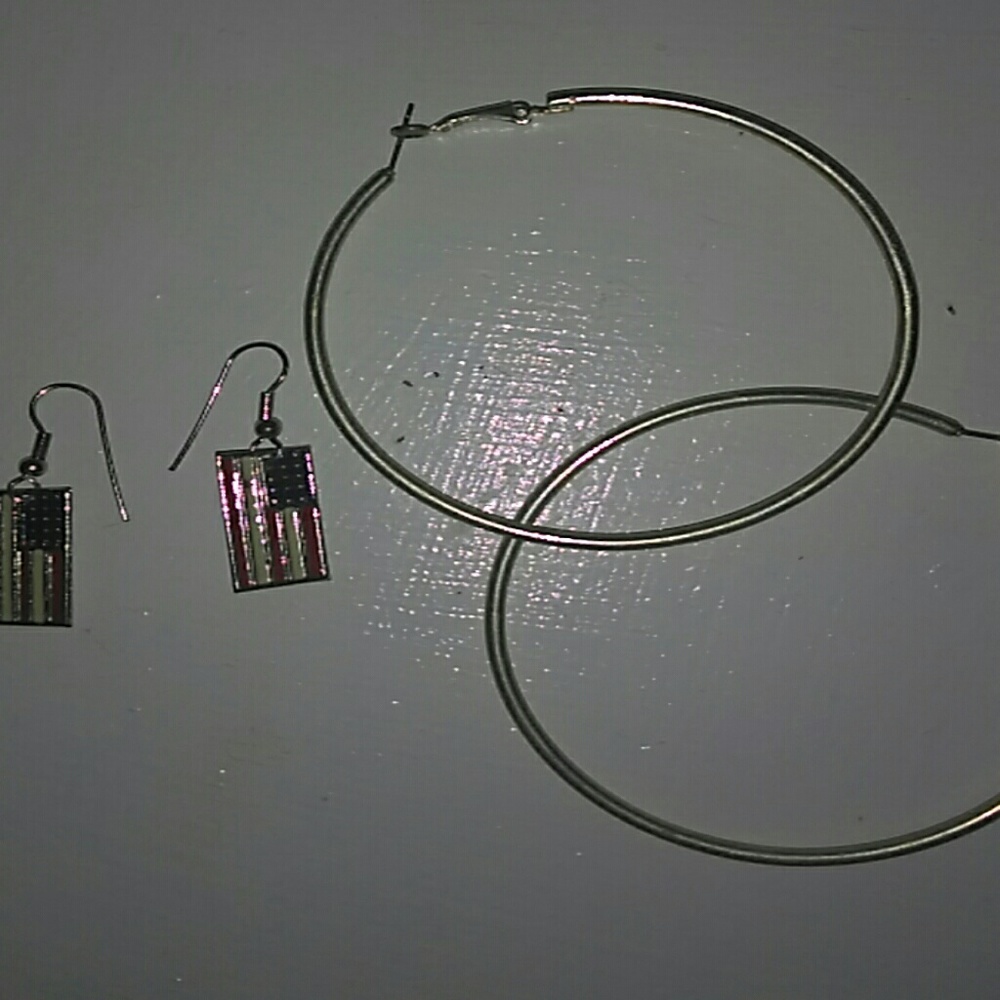Bundle of earrings